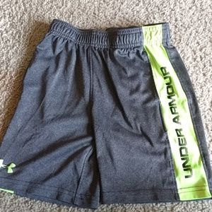 Boys Under Armour Shorts Size 6